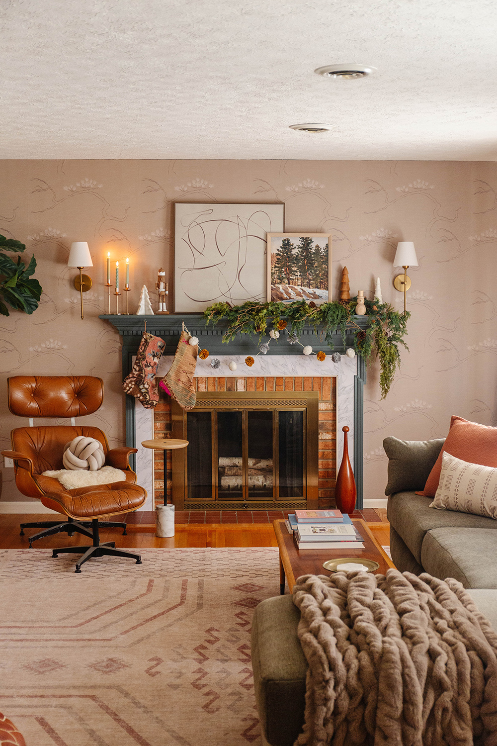 How To Decorate Your Wintertime Mantel